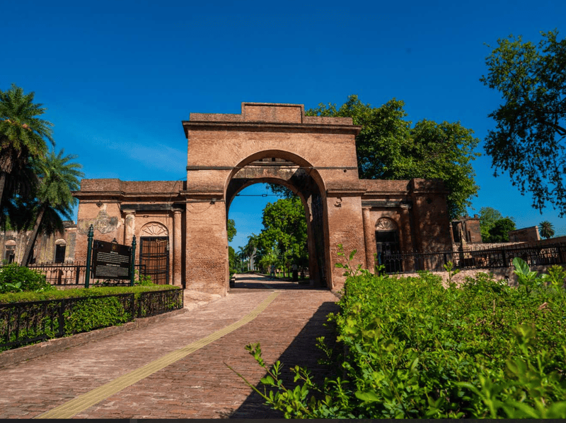 Tourist Places Near Lucknow International Airport: Lucknow Residency